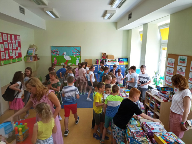 DRUGI CHARYTATYWNY KIERMASZ ZABAWEK UŻYWANYCH
