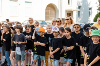 Podziękowania dla sponsorów nowego placu zabaw