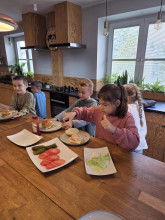 Wizyta kl. 1b w Domowej Spiżarni