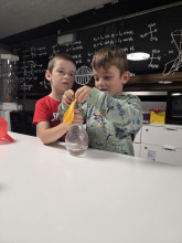 Wycieczka kl 1b do Energetycznego Centrum Nauki