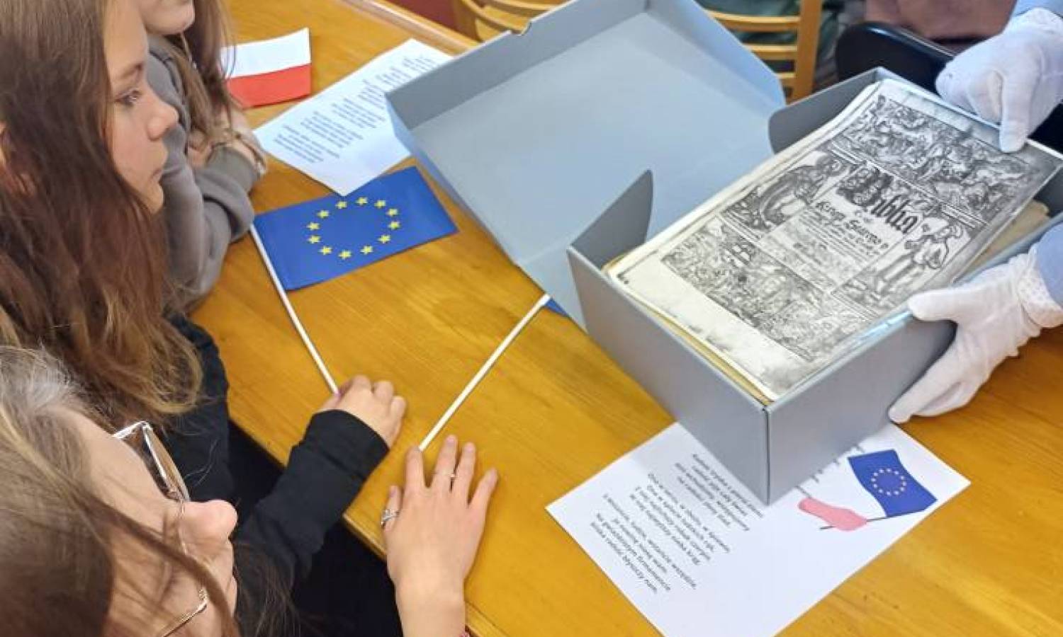 Klasy 7a i 7c w Bibliotece Pedagogicznej 